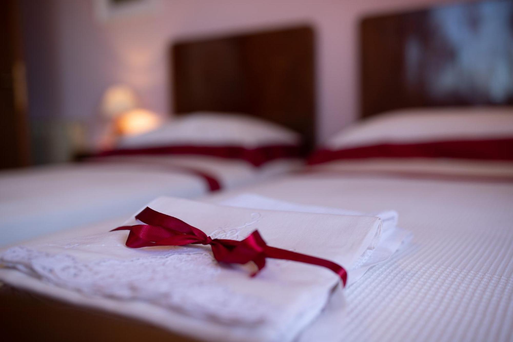 Agriturismo Isola Dei Calanchi - Guest House 阿特里 外观 照片